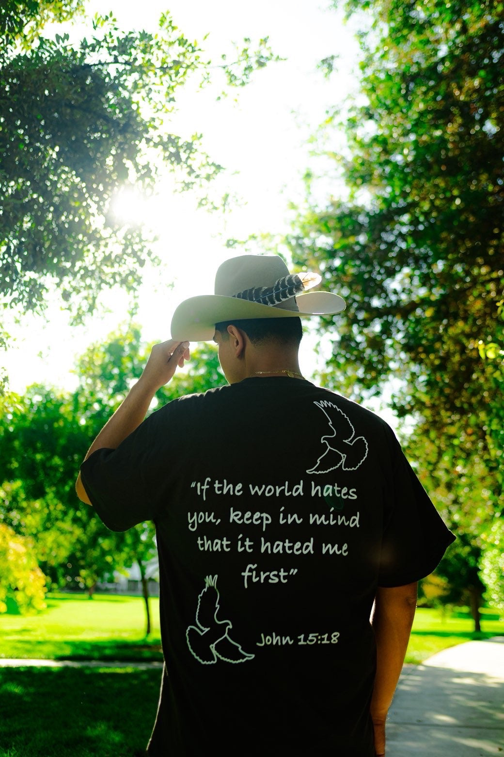 John 15:18 Oversized